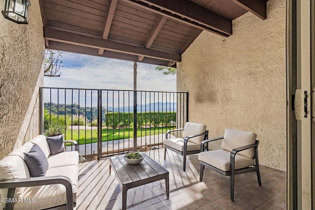 Photo of 7904 Via Magdalena, Burbank, CA 91504 (MLS # 225005601)