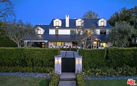 124 S Cliffwood Avenue Los Angeles CA 90049