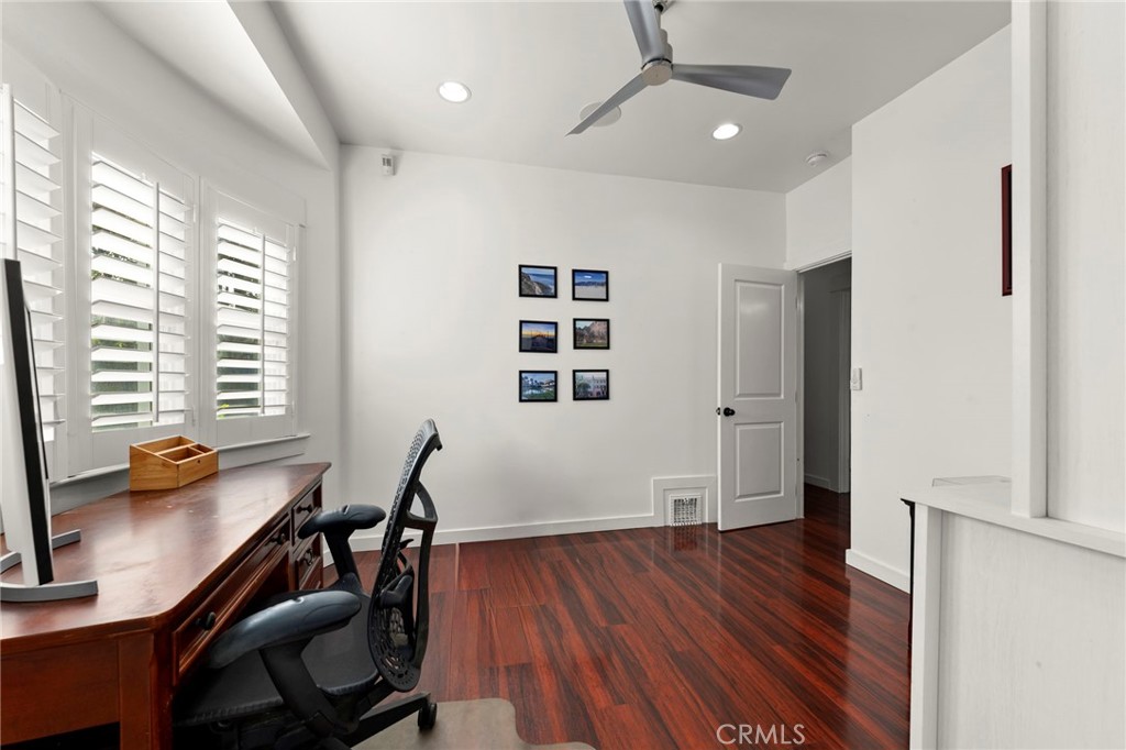 Alamitos Beach (AB) - Residential