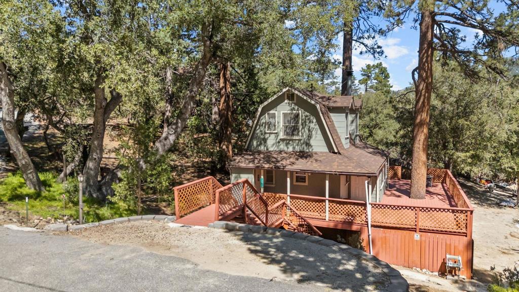 52910 Cedar Dr
