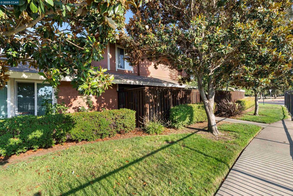 2005 Olivera Rd C