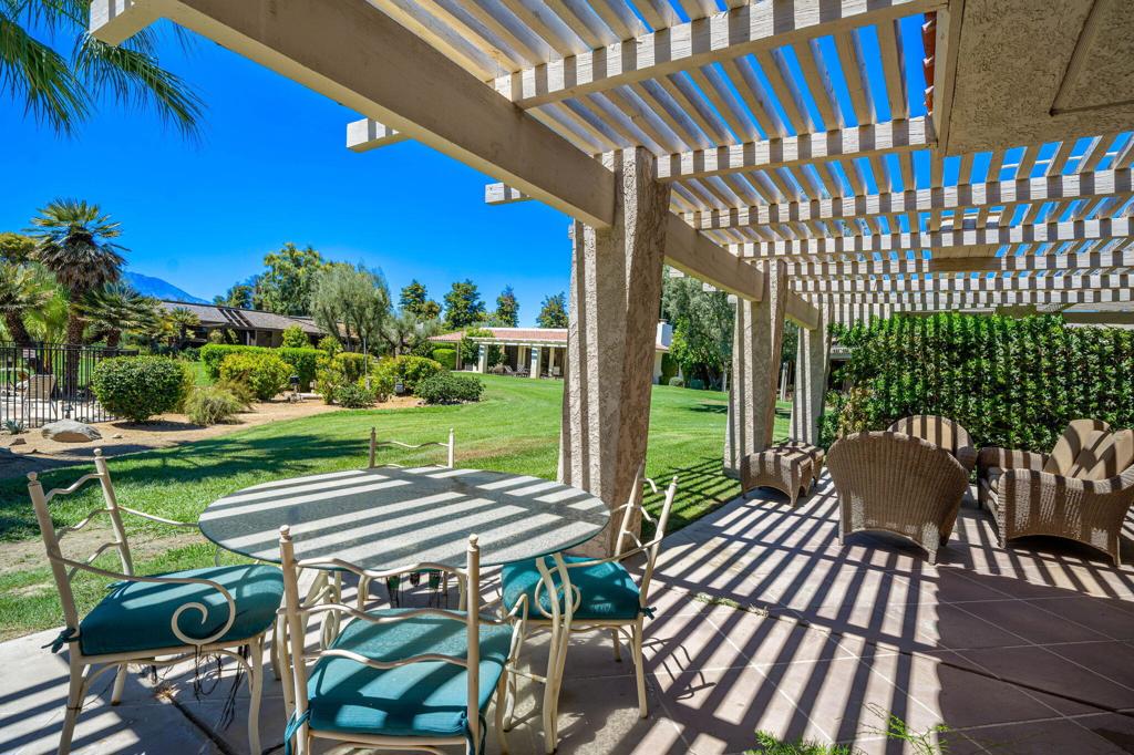 The Springs C.C. - Residential Lease