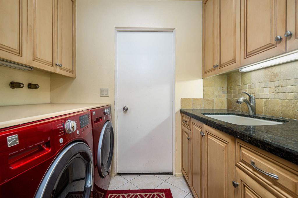 The Springs C.C. - Residential Lease