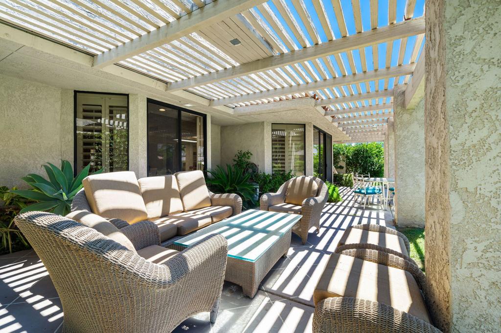 The Springs C.C. - Residential Lease