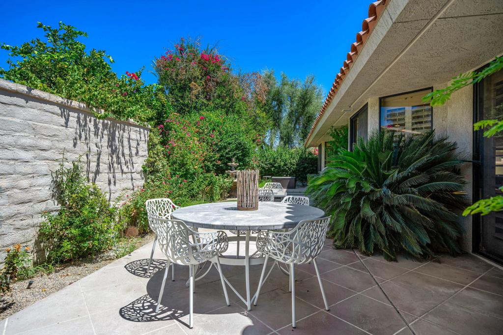 The Springs C.C. - Residential Lease