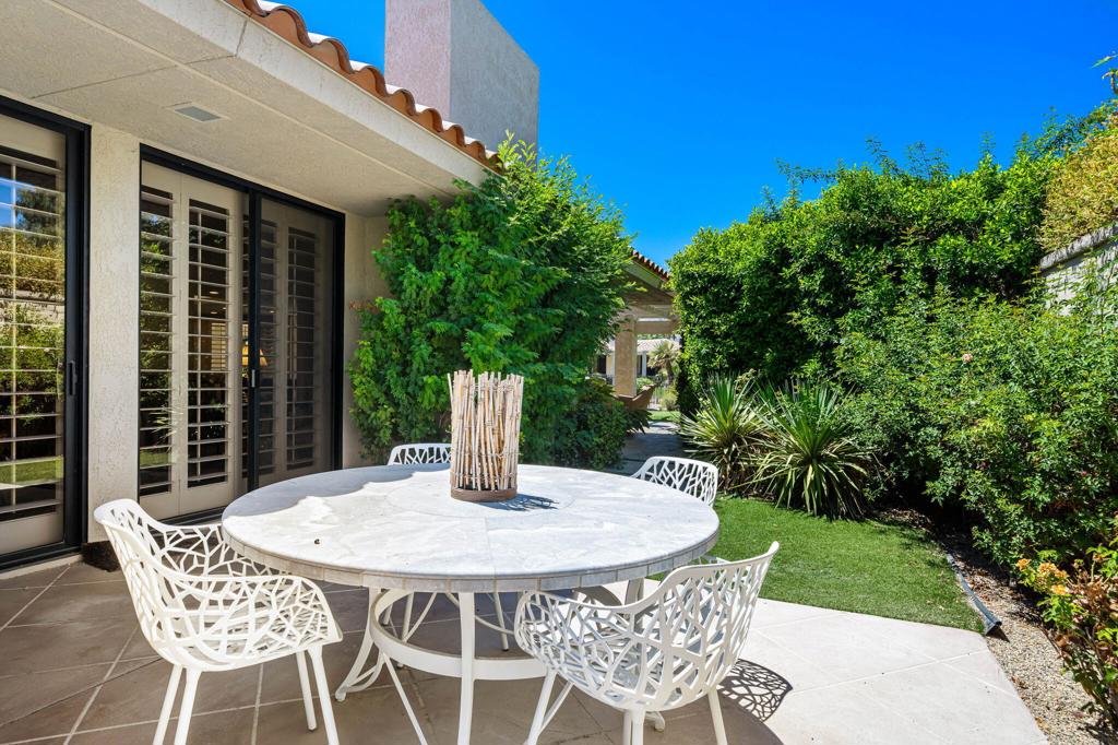 The Springs C.C. - Residential Lease