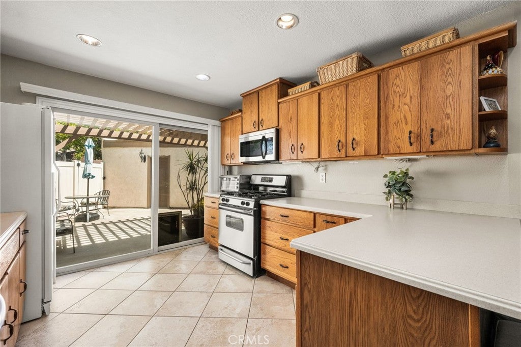 2943 N Cottonwood 1
