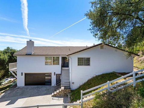 28148 Mountain Meadow Road Escondido CA 92026