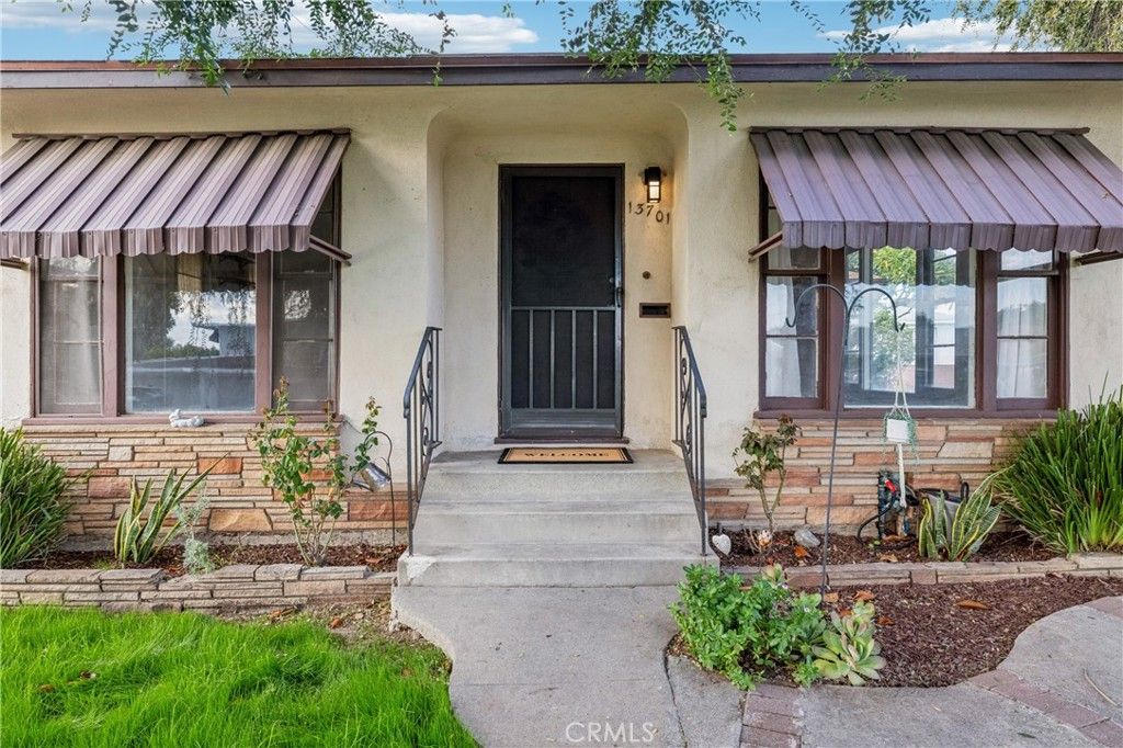 Photo of 13701 Russell St, Whittier, CA 90602 (MLS # PF25244105)