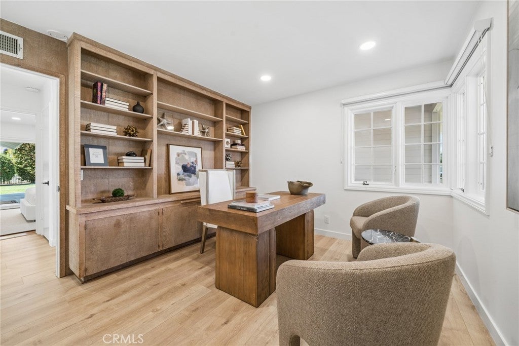 926 Bellis Street, Newport Beach CA 92660 - Photo 17
