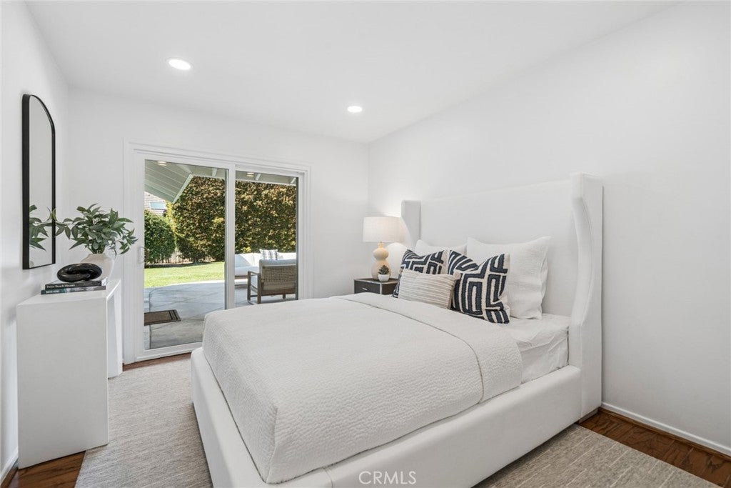 926 Bellis Street, Newport Beach CA 92660 - Photo 16