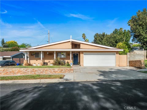 Photo of 18603 Fairweather ST, Canyon Country, CA 91351 (MLS # SR26173585)