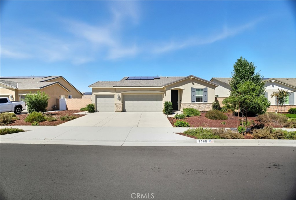 Beautiful home located in the Saddle Point community of Hemet. This property sits on a premium oversized lot and offers a 3-car garage, paid solar, and multiple smart-home upgrades.
Features include: an oversized kitchen island, adjustable can lighting throughout, automatic blinds in the living room and primary bedroom, and a tankless water heater. The home also comes with a whole-home water filtration system with pH water and reverse osmosis (balance of approximately $8,000 to be paid off at COE).
The backyard is finished with a gas line already in place for a custom fire pit, plus two electrical outlets—perfect for future entertaining. Additional upgrades include Wi-Fi smart garage doors, smart sprinkler system, ADT security system with 3 cameras and window sensors, water leak detector system by Flow, and wired for an electric car charging station.
Showings available with 2–3 hours’ notice. No Supra or lockbox.