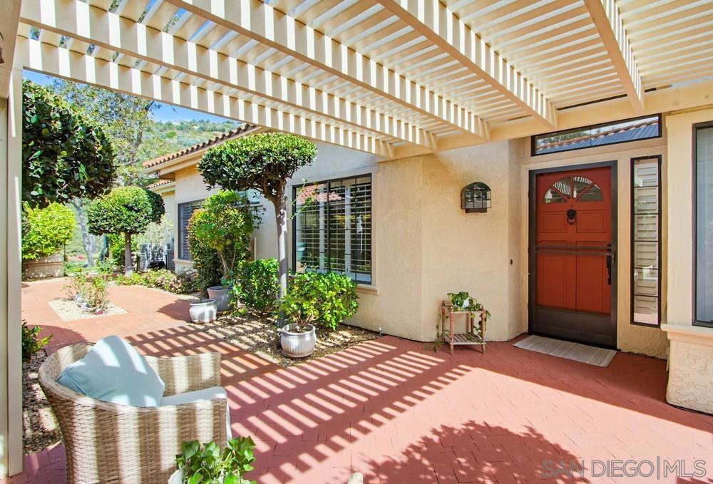 28782 Vista Valley Dr