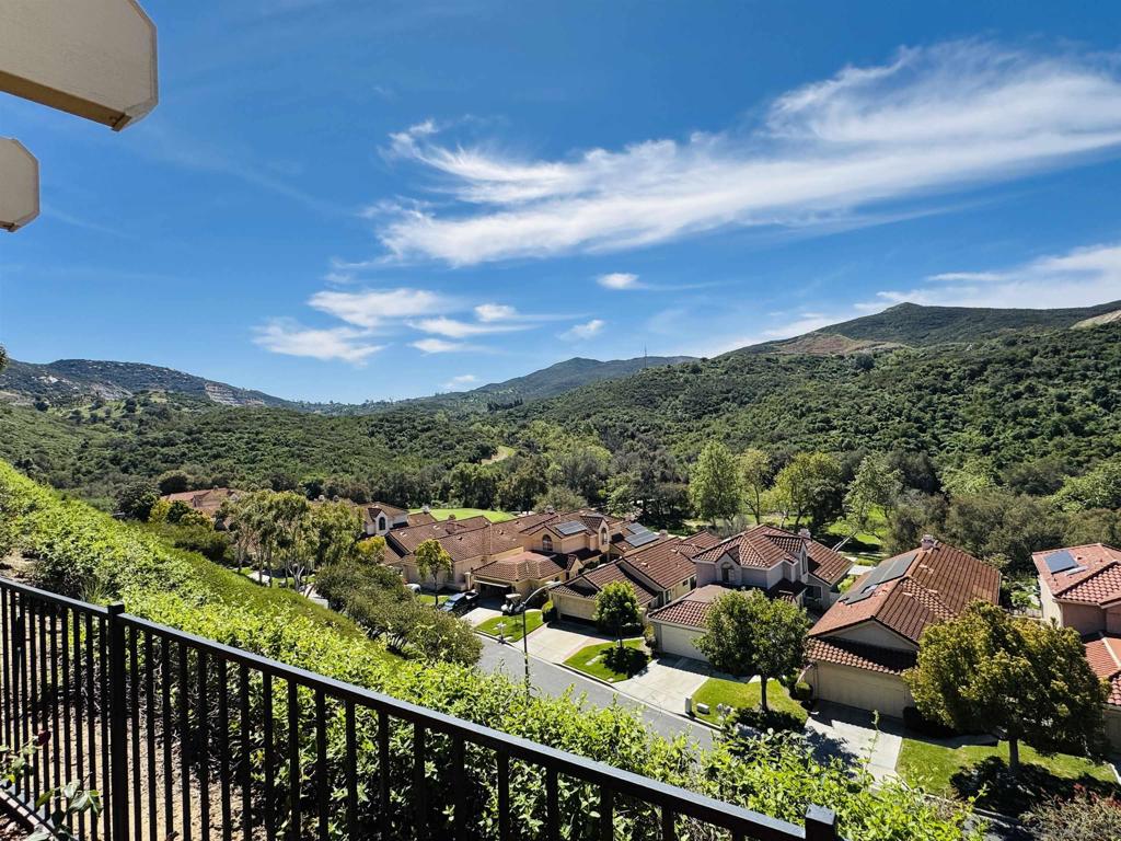 28782 Vista Valley Dr