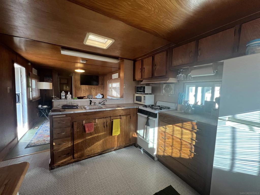 Oceanside - Manufactured In Park