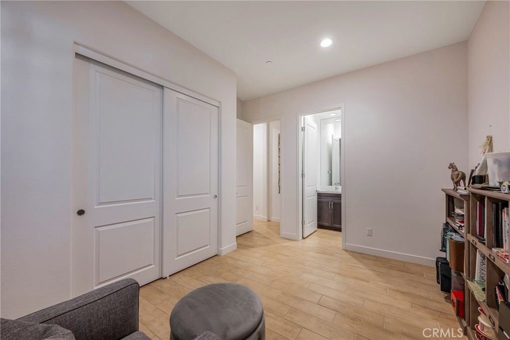 Montage - Residential
