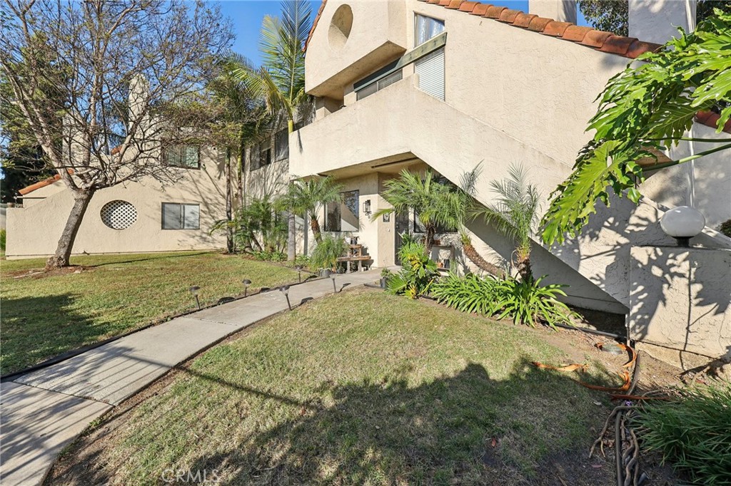 383 N Melrose Drive G