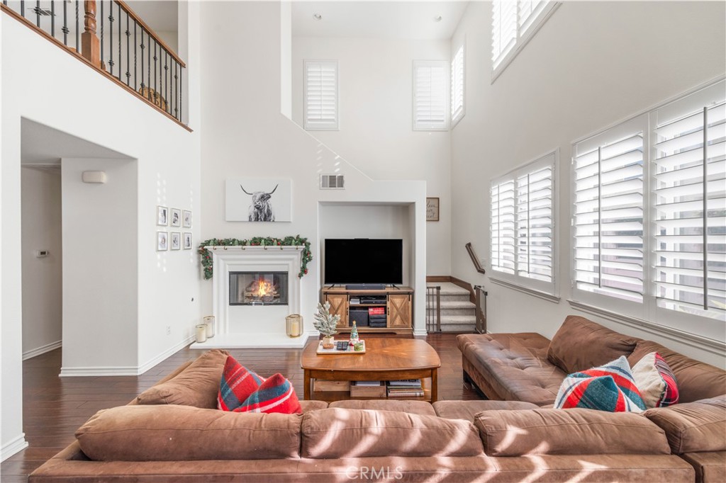 236 W Weeping Willow