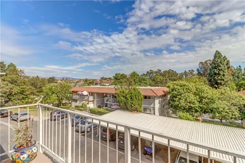 MLS: OC26195286