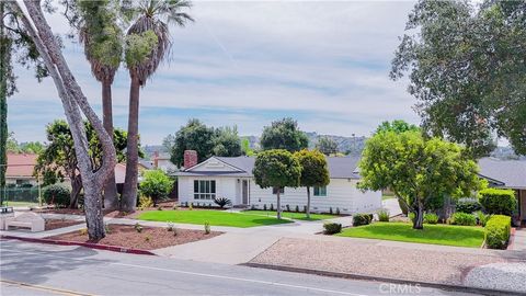 Photo of 662 E Foothill Blvd, Glendora, CA 91741 (MLS # DW26084196)