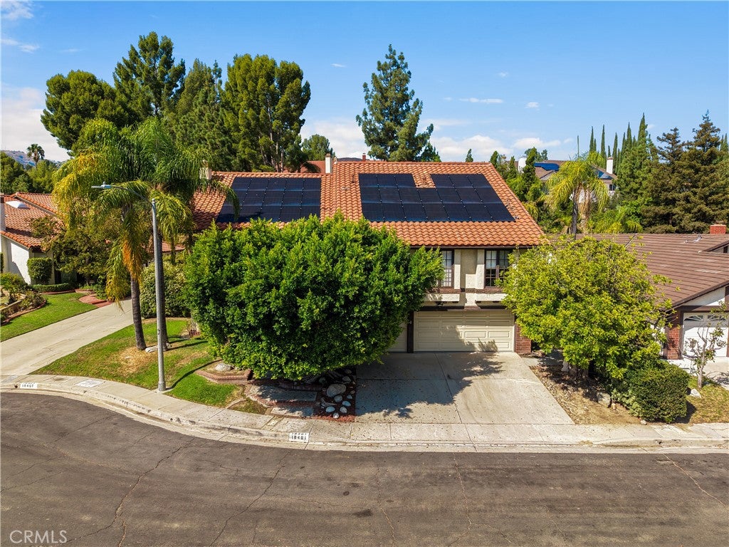 18401 Charlton Lane