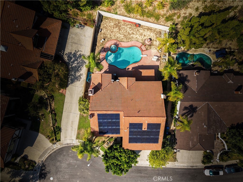 18401 Charlton Lane