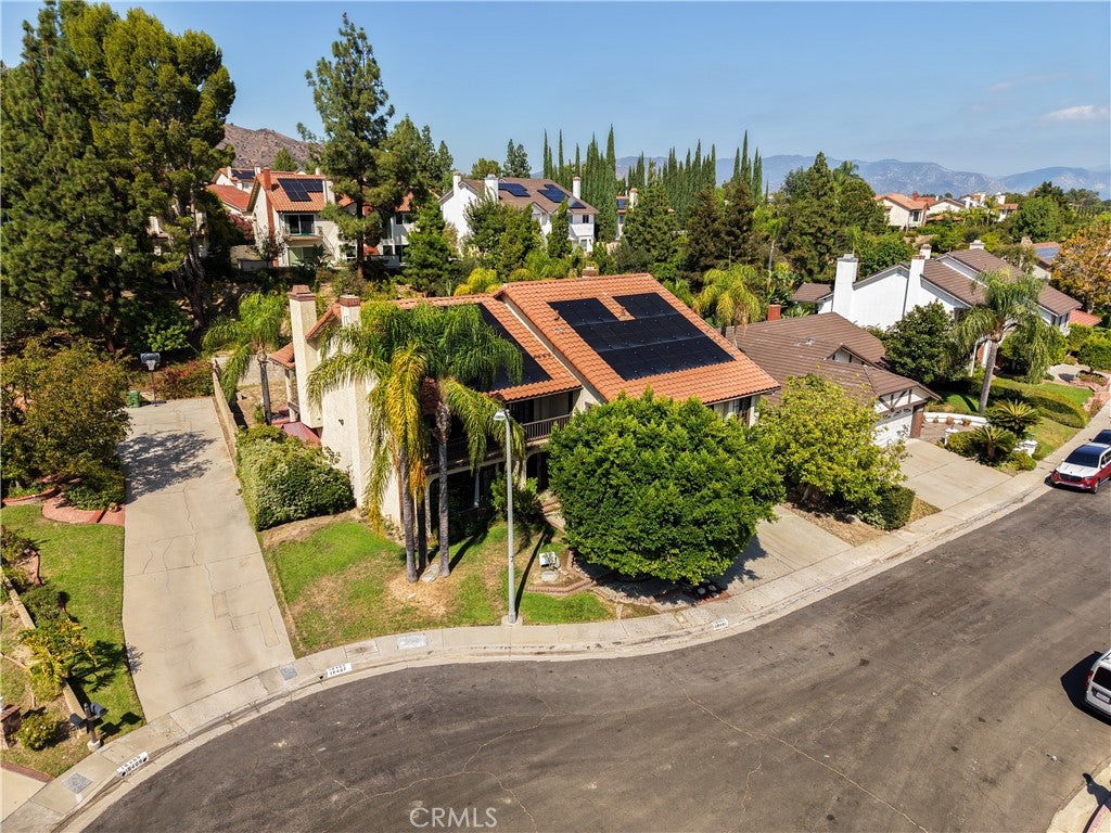 18401 Charlton Lane