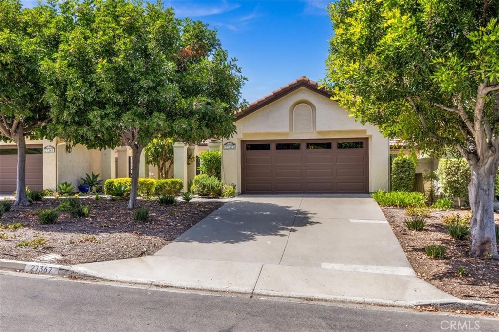 27367 Paseo Placentia