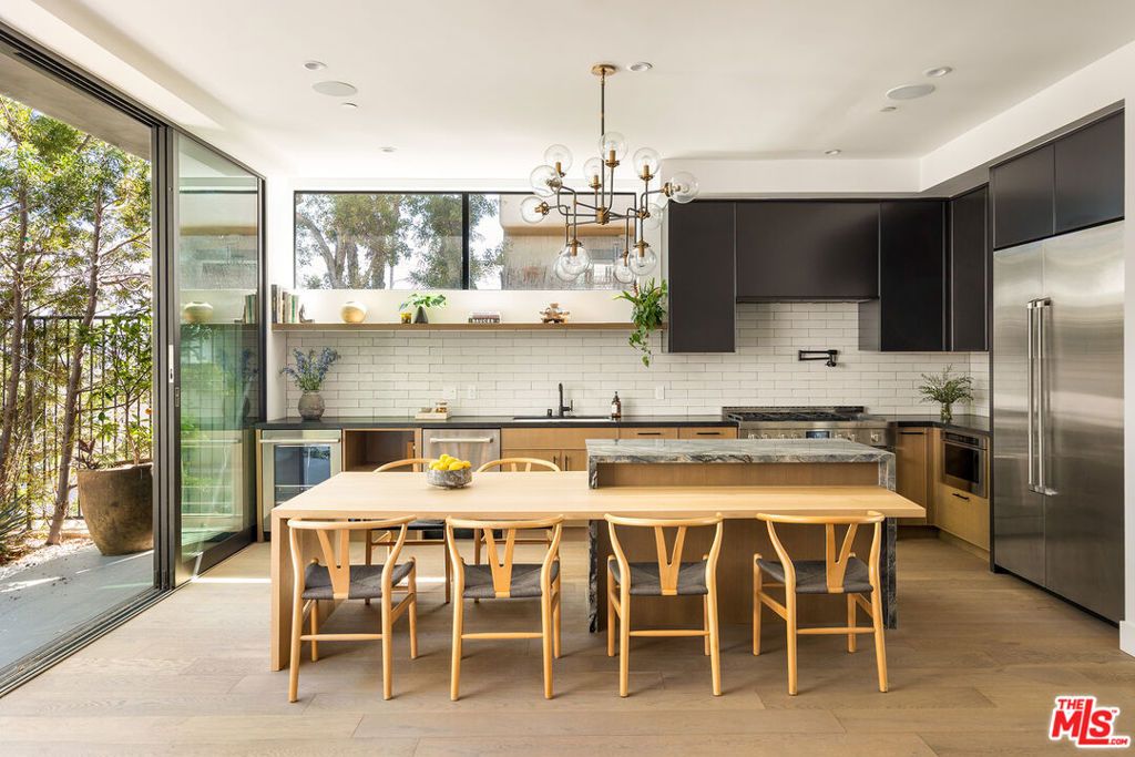 Photo of 1927 18th Street #C, Santa Monica, CA 90404 (MLS # 25610281)