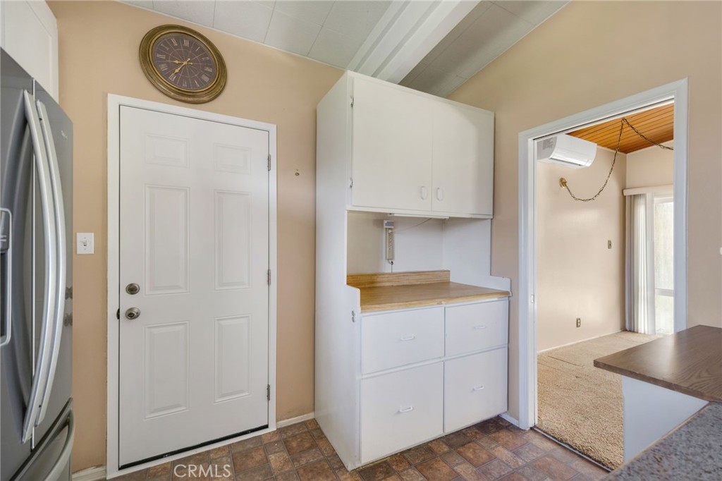 206 N. Clark Terrace