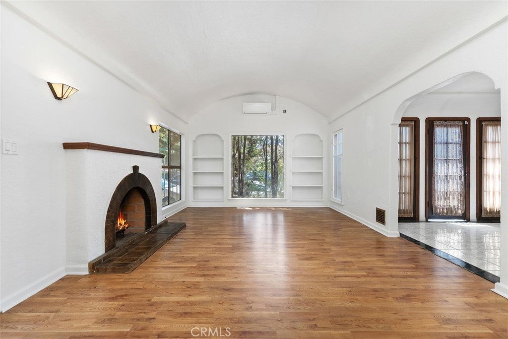 726 S Oak