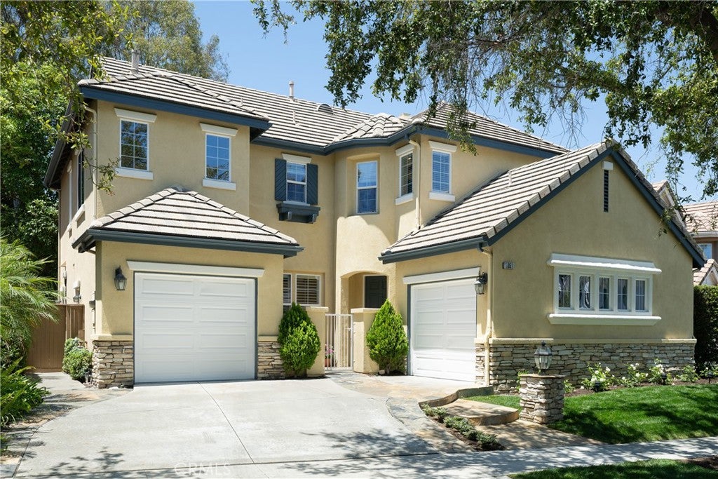 35 Reston WAY