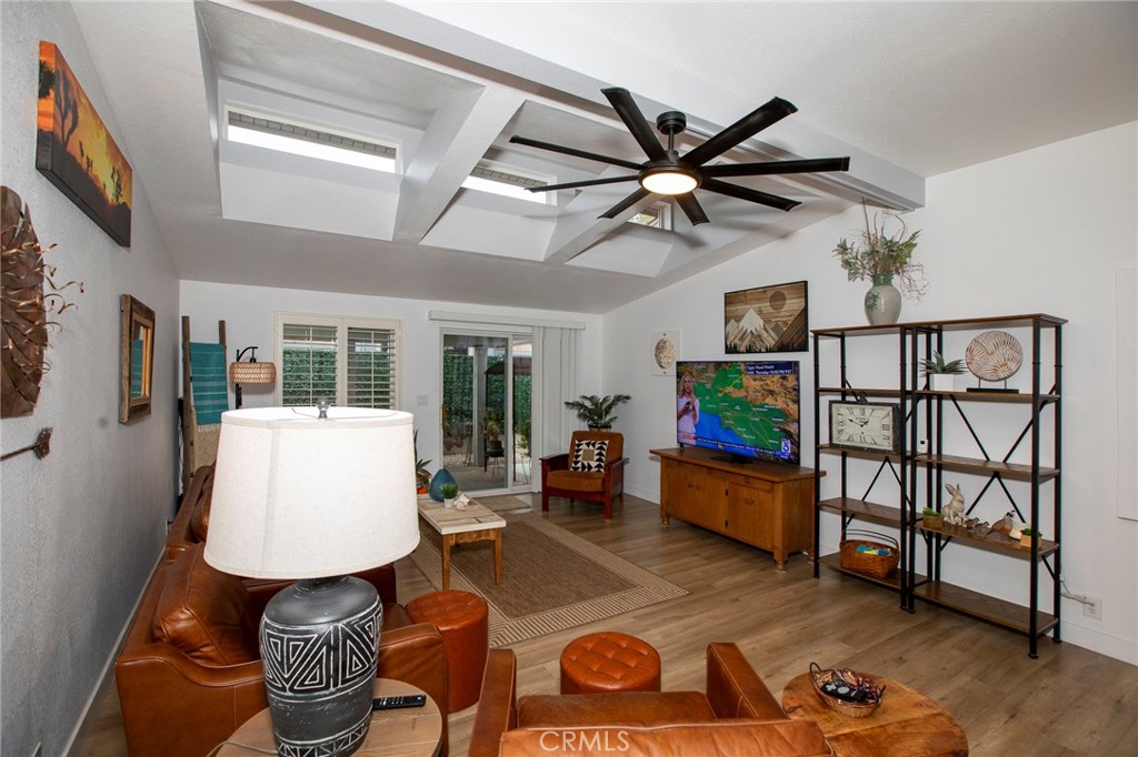 10961 Desert Lawn 257