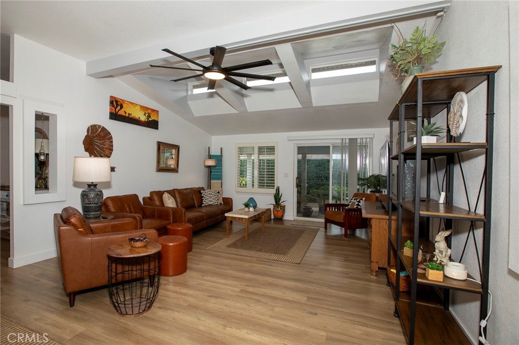 10961 Desert Lawn 257