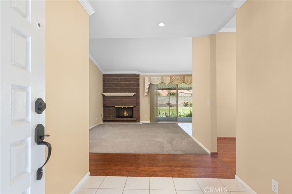 5035 N Burnaby