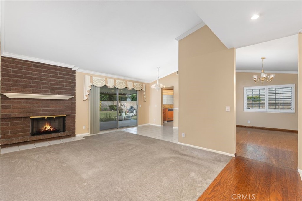 5035 N Burnaby