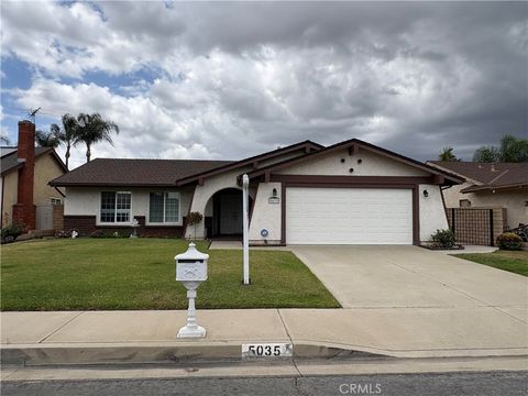 Photo of 5035 N Burnaby DR, Covina, CA 91724 (MLS # AR26113067)