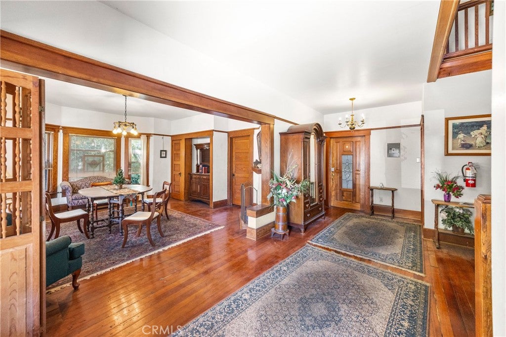 419 Cedar