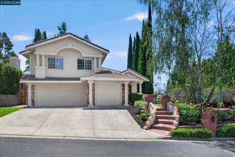 Photo of 804 Eastbrook Ct CT, Danville, CA 94506 (MLS # 41146706)