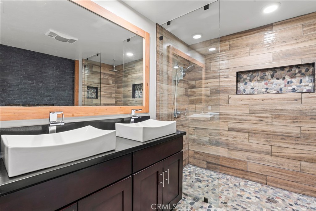 Arrowhead Woods (AWHW) - Residential