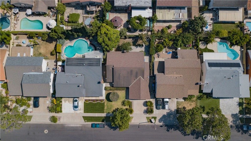 listing image 130727414819028860843