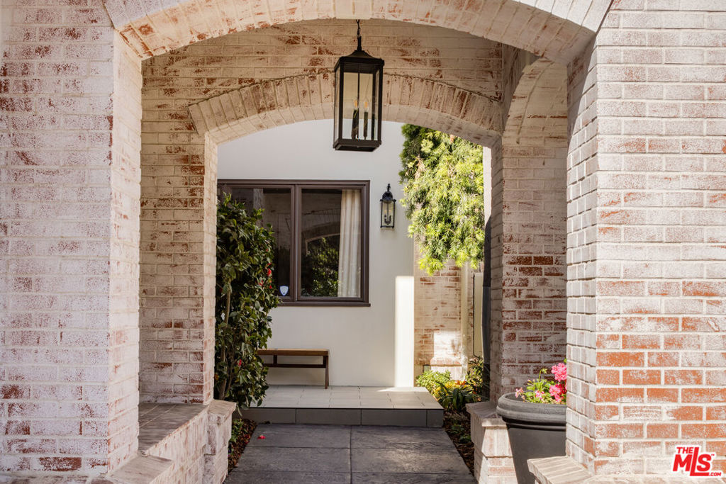 Properties 2 12643 Promontory Road