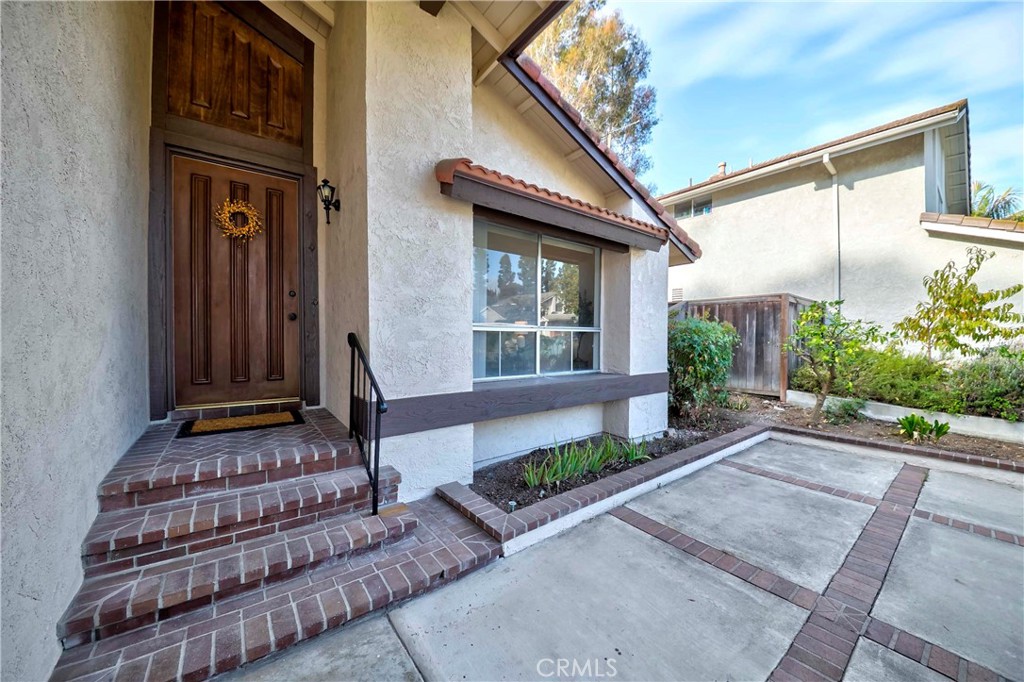 2878 Treeview Place