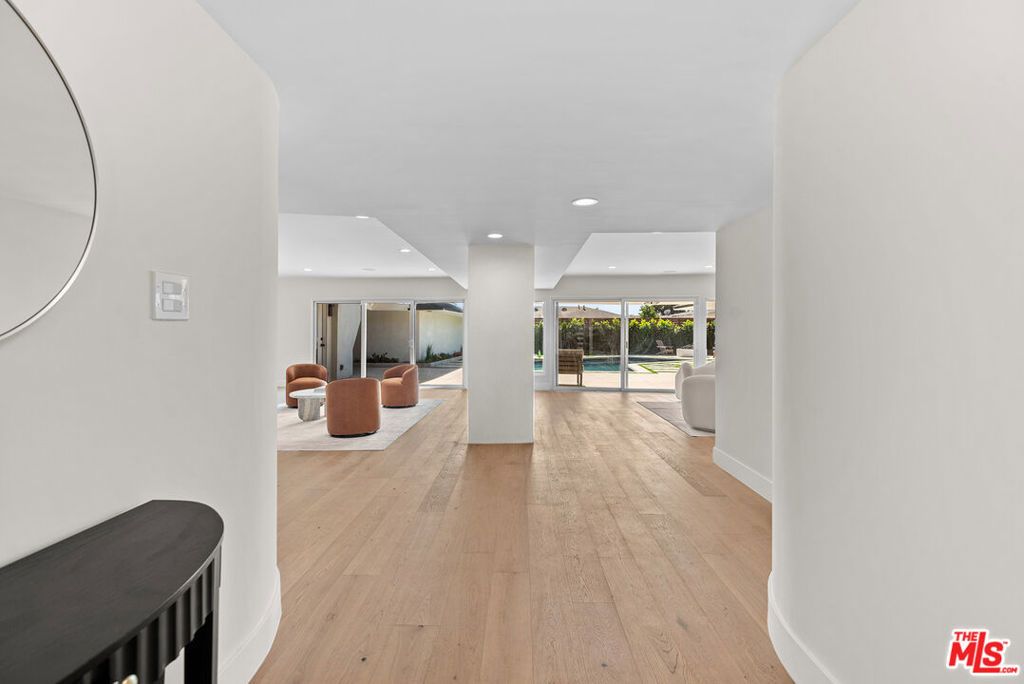 Photo of 4204 Olympiad Drive, View Park, CA 90043 (MLS # 25606231)