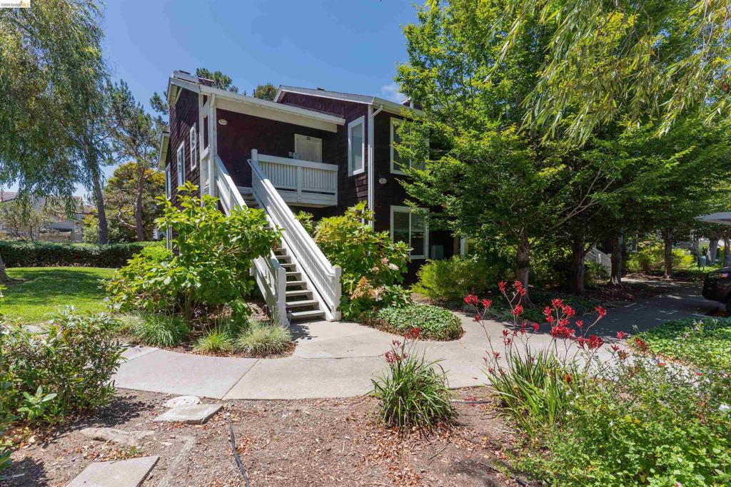 211 Bayside Ct Ct, Richmond CA 94804