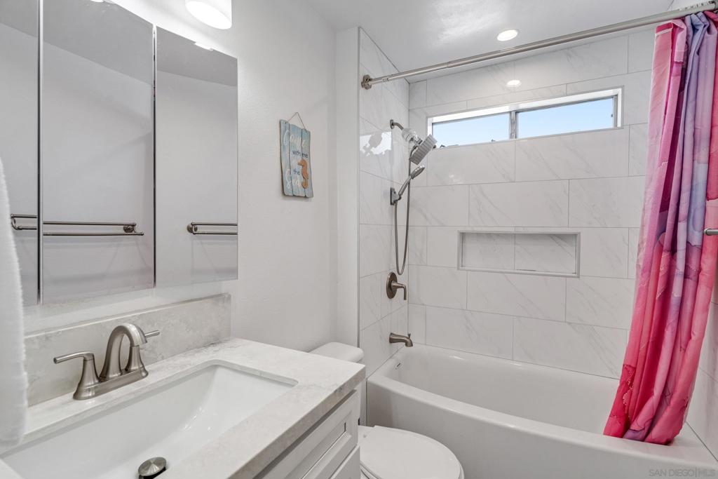 12403 Julian Ave 206