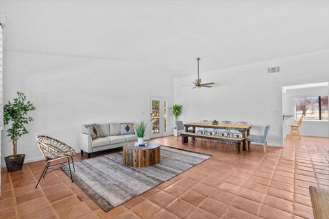 Photo of 4374 Linda Lee Drive, Yucca Valley, CA 92284 (MLS # 219147756DA)