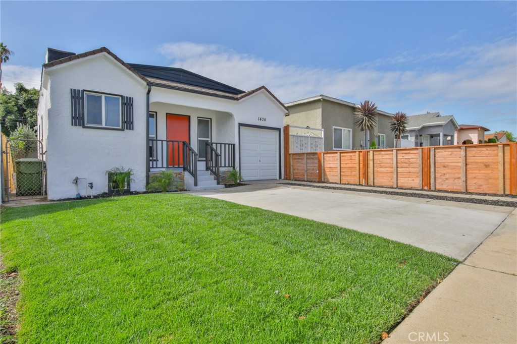 Beautiful Westside Charmer with a great Back Yard for entertaining. Located very close to SoFi Stadium and Intuit Dome. Well maintained neighborhood. Home is equipped with several mini systems to help keep the entire home cool. Move in ready... Features include: 3 Bedrooms / 2 Bathrooms, Beautiful kitchen with granite counter tops, updated bathrooms, Tile flooring in Living room, Kitchen, and Baths, New Carpet in Bedrooms. Uncovered driveway parking + Single Car Garage. Alarm on property, Freshly painted interior and exterior. This is a must see!