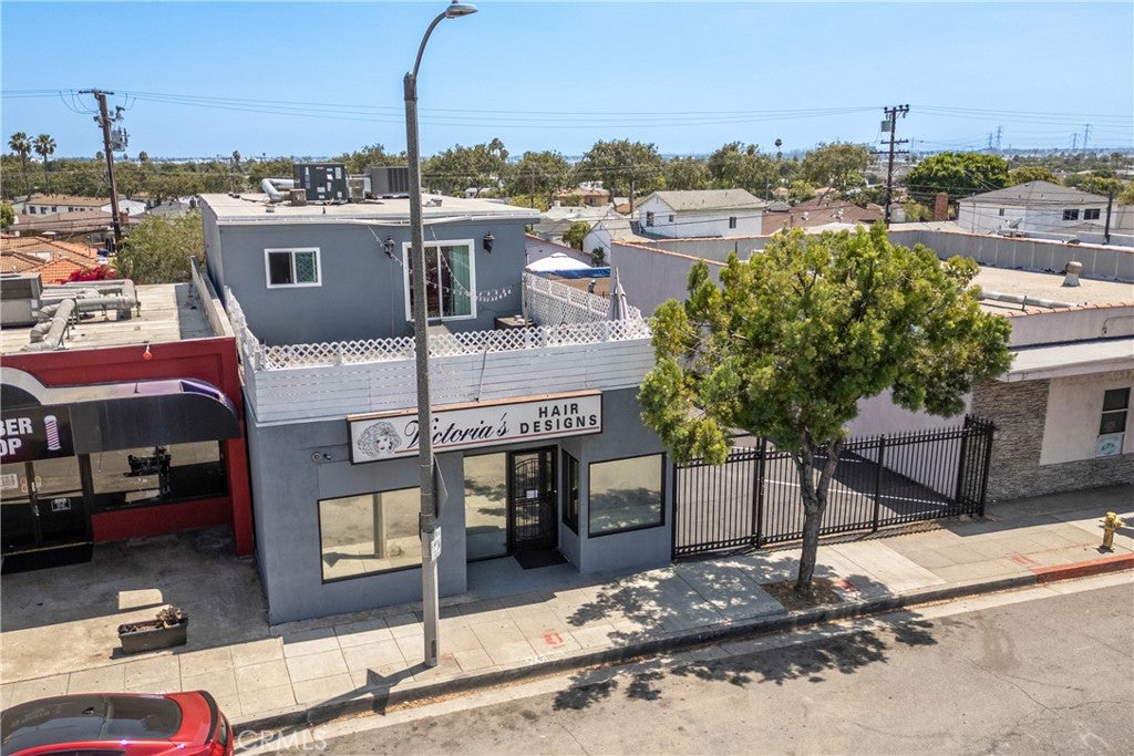 2517 W Beverly Boulevard